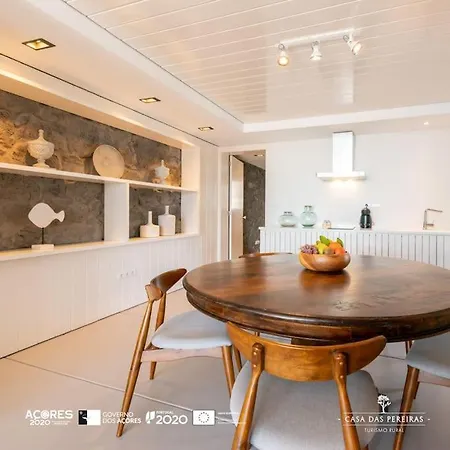 Casa Pereiras Calheta de Nesquim